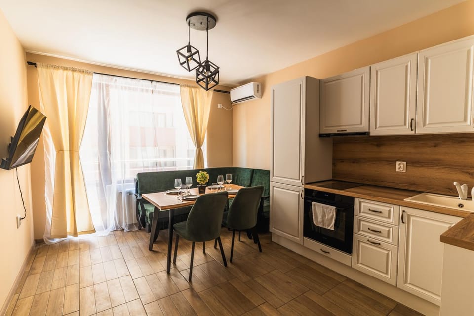 Kitchen or kitchenette, Living room, Dining area, oven, stove