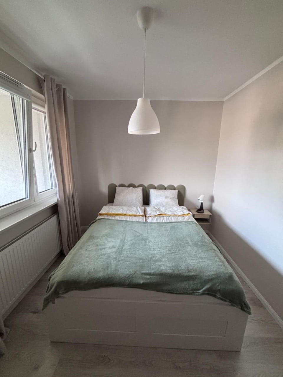 Oliwkowy Apartament Hennela Apartment in Warsaw