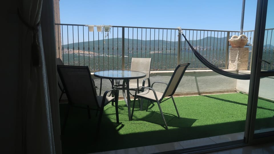 סוויטת הנוף בצפת העתיקה Apartment in North District