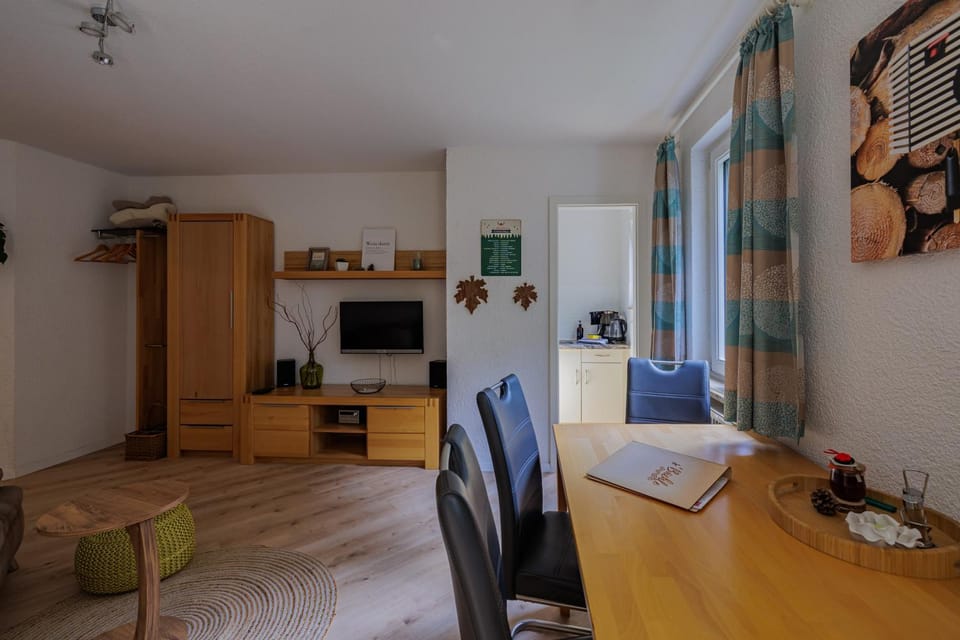 Ferienwohnung s´Bächle mit Balkon am Bach - Mein SWH Apartment in Baden-Württemberg