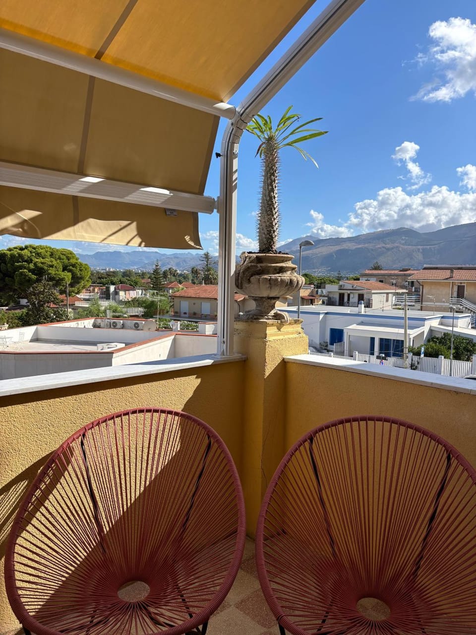 Property building, Balcony/Terrace