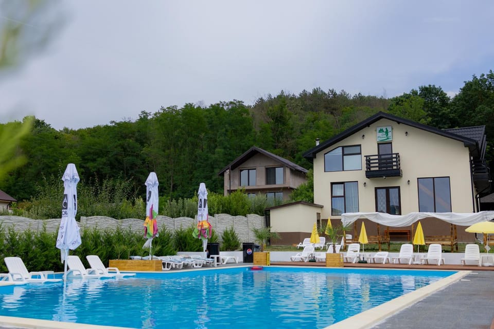 Property building, Swimming pool