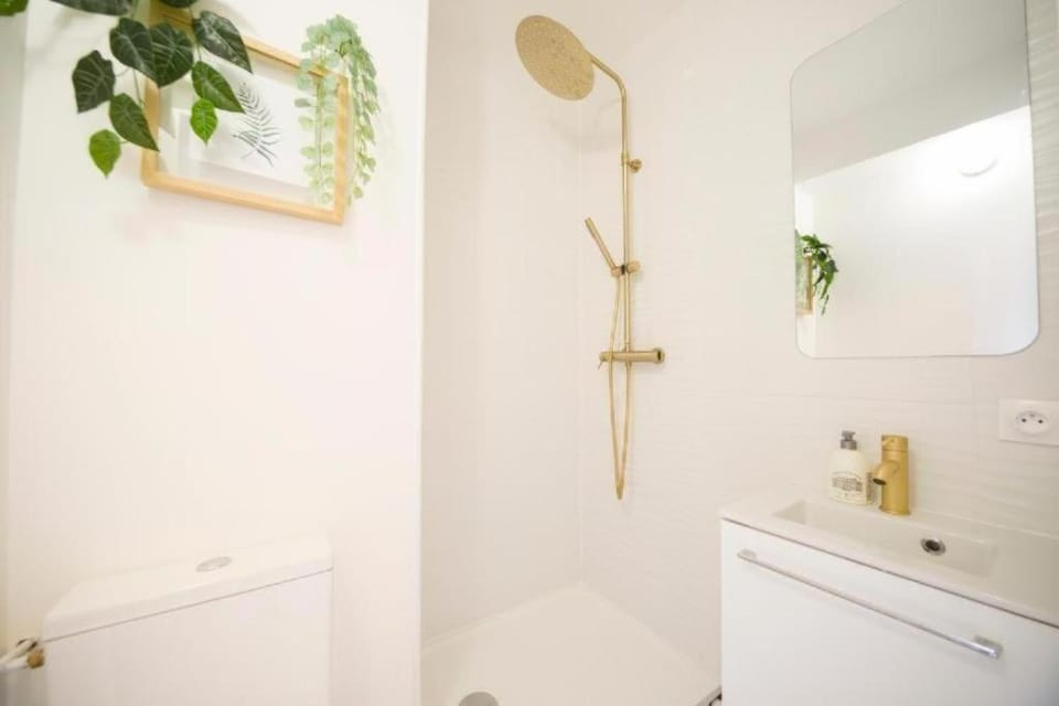 Luxury Home - 10min Disney Apartment in Bussy-Saint-Georges