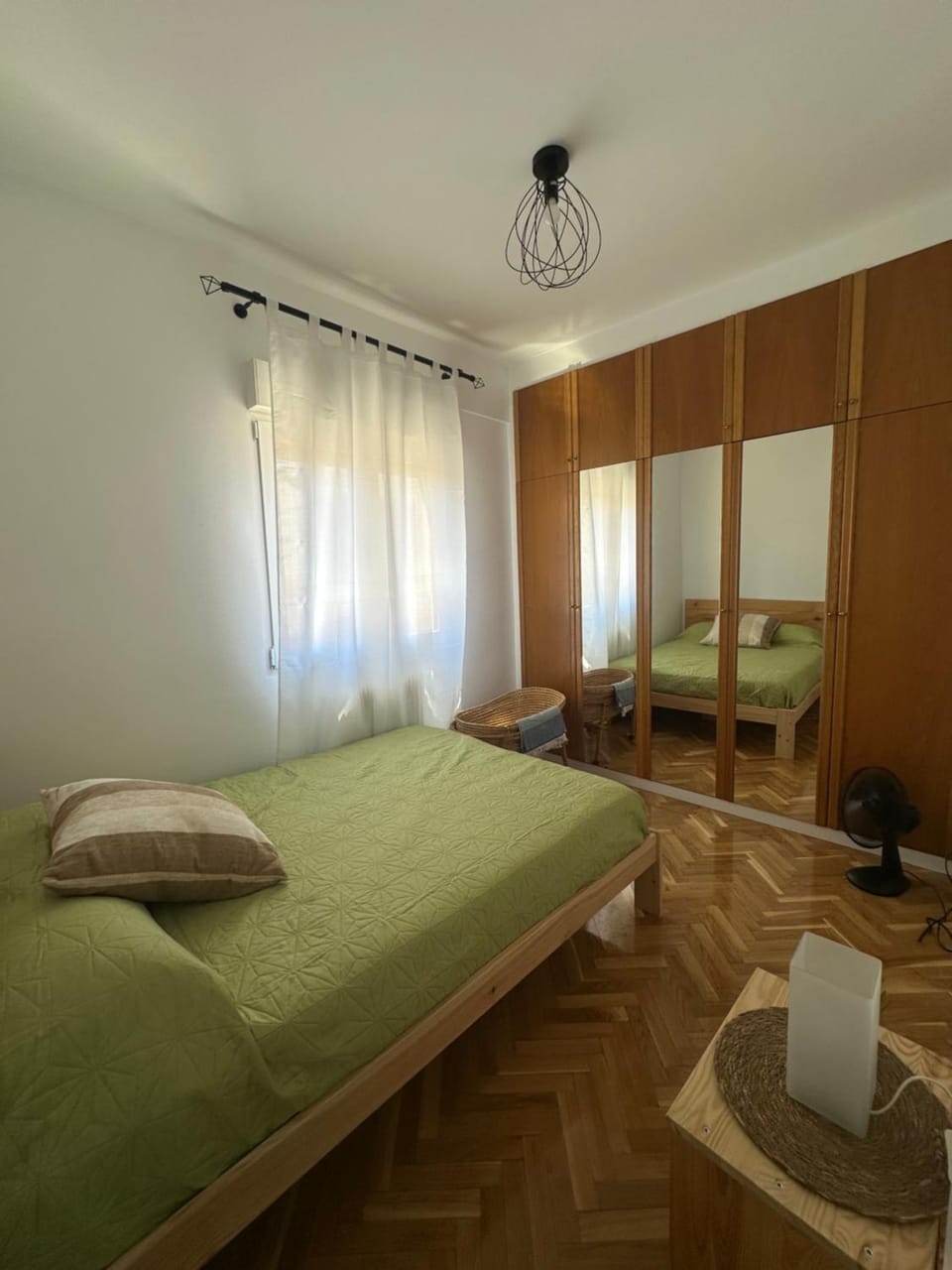 Photo of the whole room, Bedroom