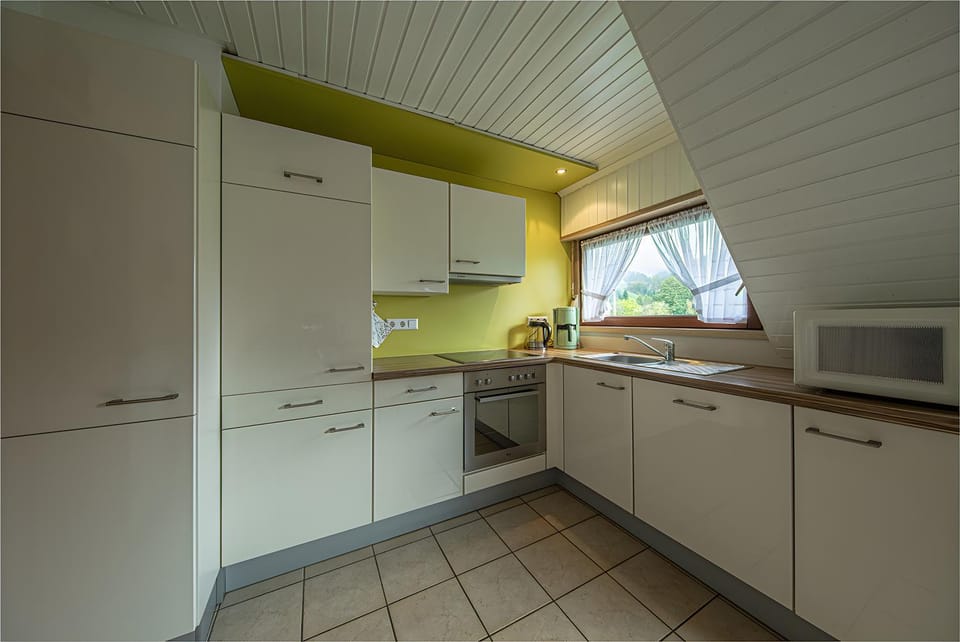 Property building, Kitchen or kitchenette, Living room