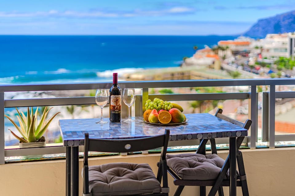 Day, View (from property/room), Balcony/Terrace, Mountain view, Sea view