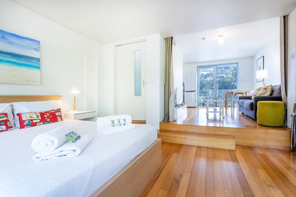 Cottesloe Tree Top Studio Apartment in Perth