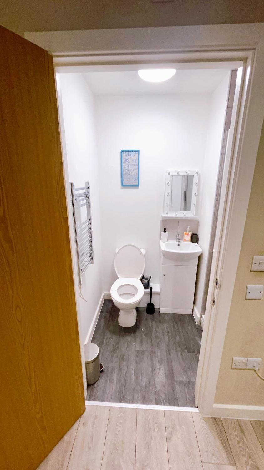 City Views Top Floor - Bradford City Center Apartment in Bradford