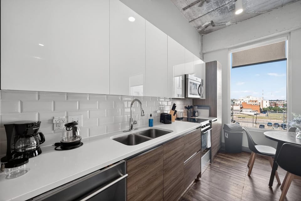 Central Dallas Apartment | Pool + Walk to Convention Center Apartment in Dallas