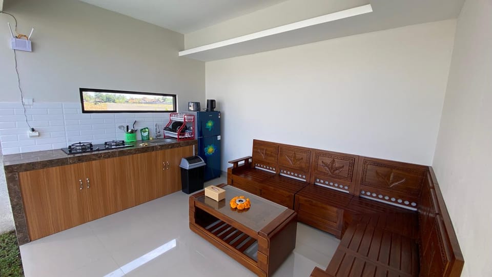 Kitchen or kitchenette, Living room, Dining area