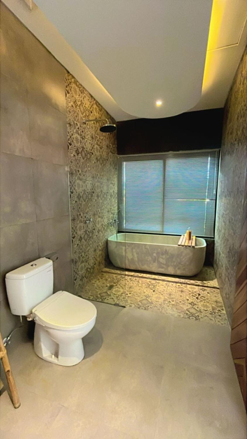 Toilet, Bathroom, Bath