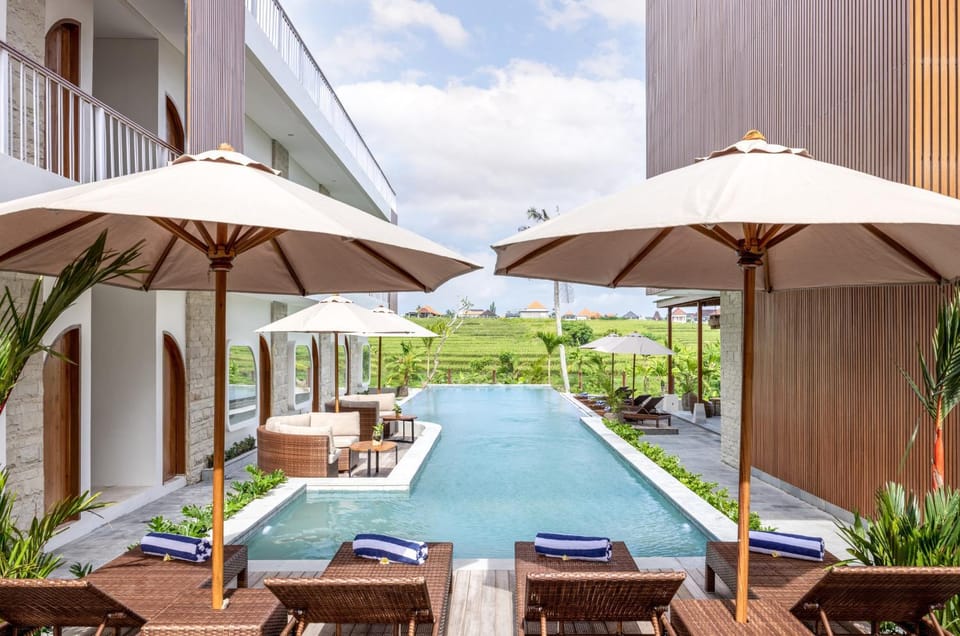 Property building, Swimming pool