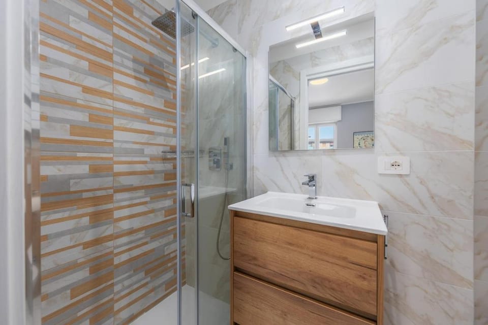 10 min to Malpensa Express, Air Conditioning Apartment in Milan