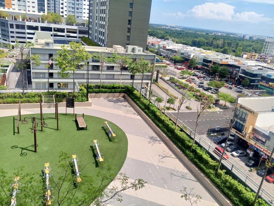 Family Homestay Near KLIA Airport Apartment in Selangor, Malaysia