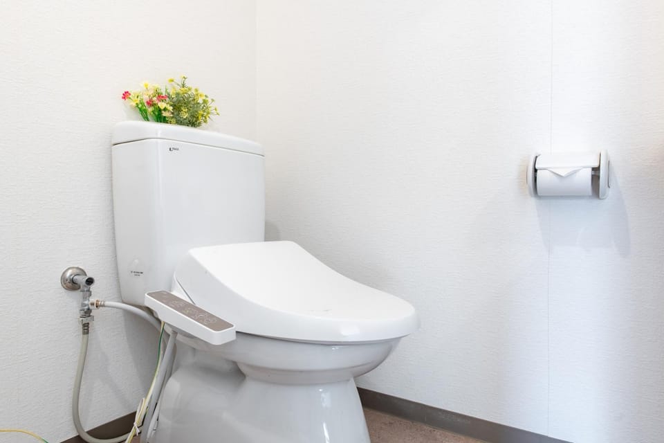 Max 9 people 8 minutes from Shibuya 5 minutes from Shinjuku 1 minute from Harajuku 4 minutes walk from the station Room Sakura Apartment in Shibuya