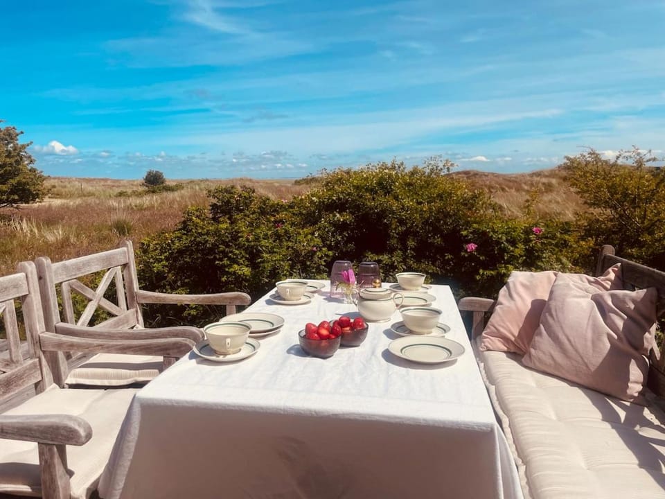 Classic vintage house with sea view - Sønderho House in Region of Southern Denmark