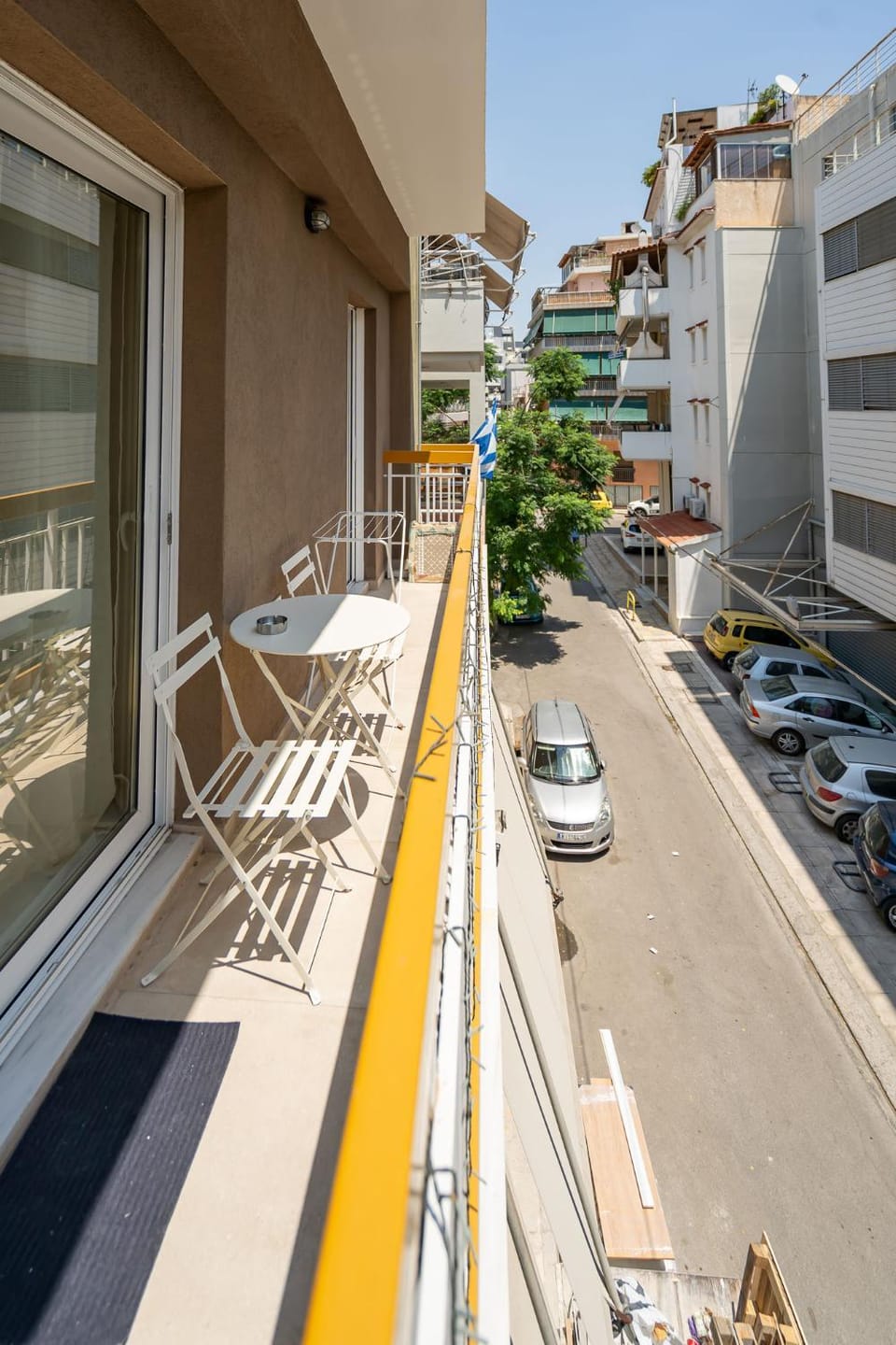 Chic City Stay in Gazi Apartment in Athens