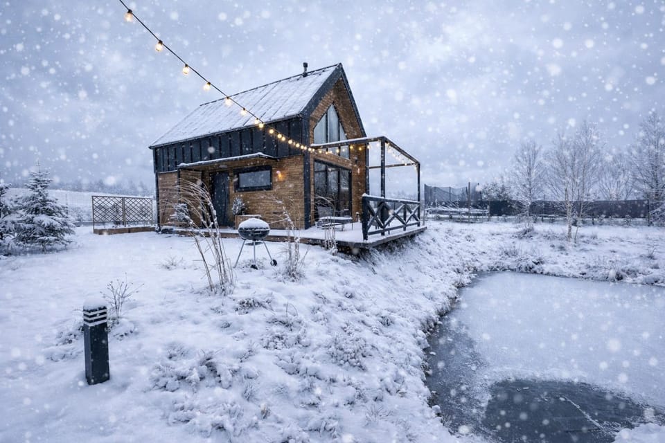 Property building, Day, Natural landscape, Winter