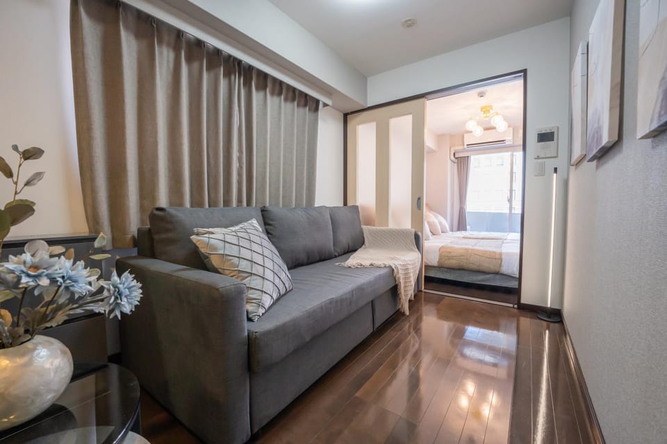 Living room, internet