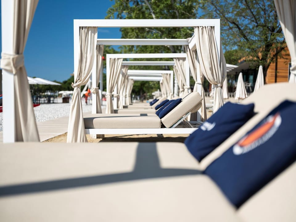 sunbed