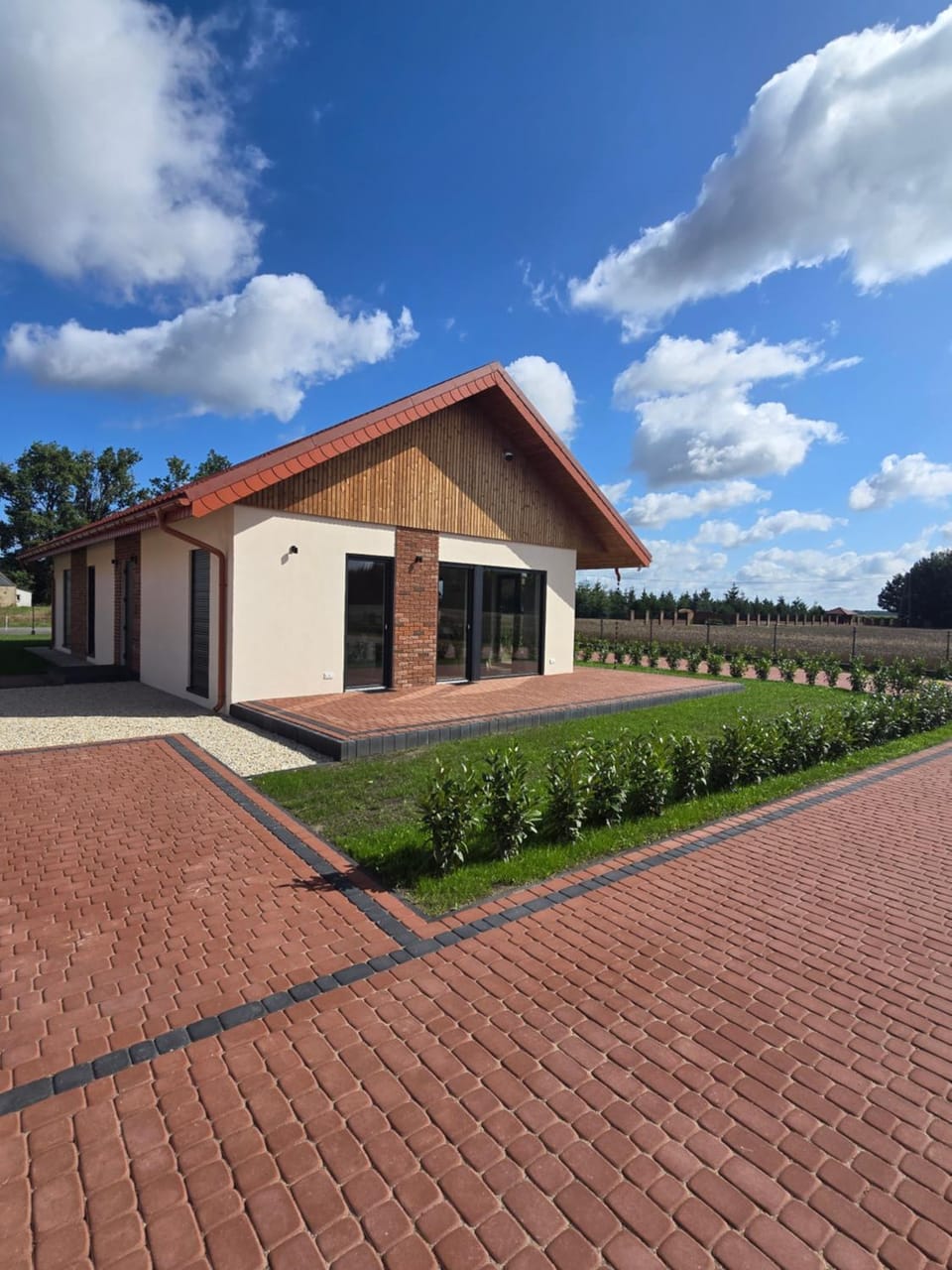 Property building, Day, Garden, Garden view