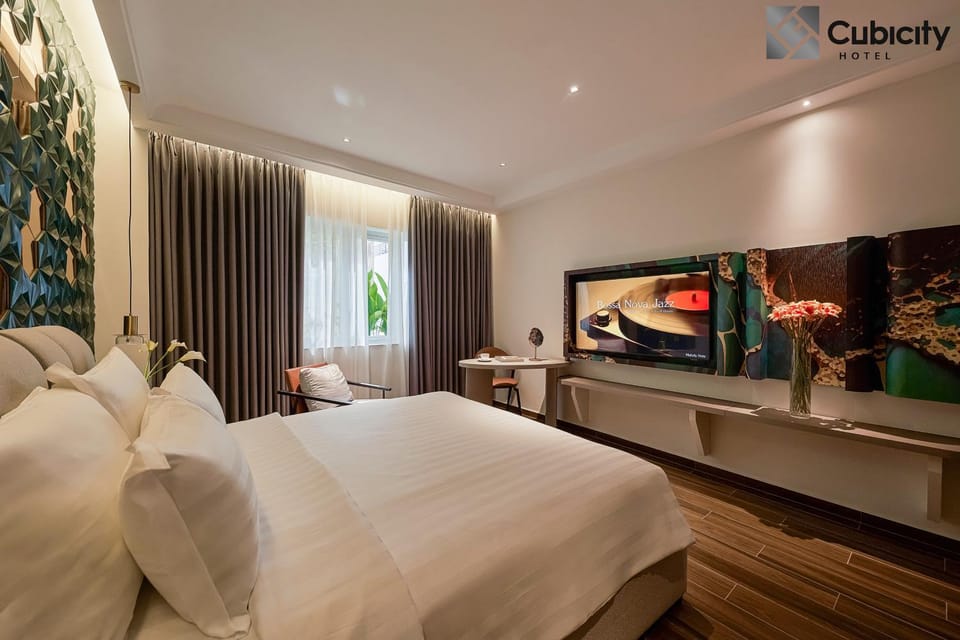 Communal lounge/ TV room, Bed, TV and multimedia, Photo of the whole room, Evening entertainment, Bedroom