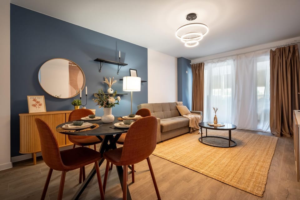 Living room, Seating area, Dining area