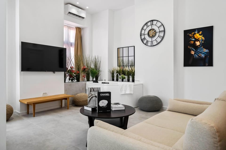 Bedroom, Bath