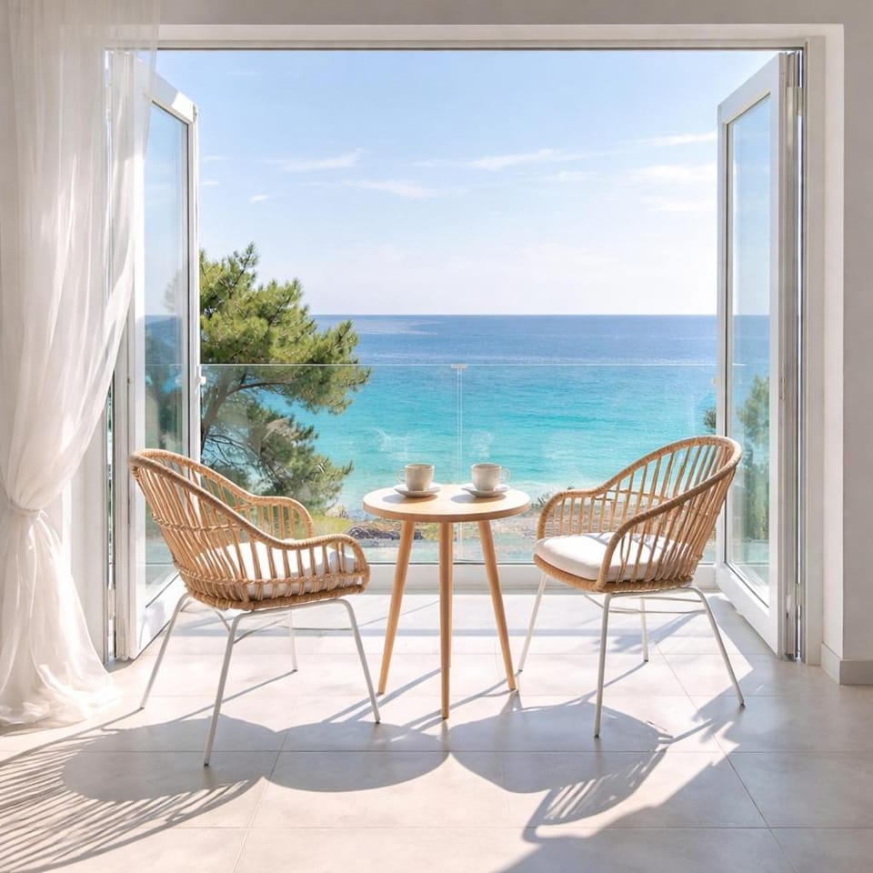 Patio, Day, Natural landscape, View (from property/room), Balcony/Terrace, Living room, Seating area, Dining area, Beach, Sea view, sunbed