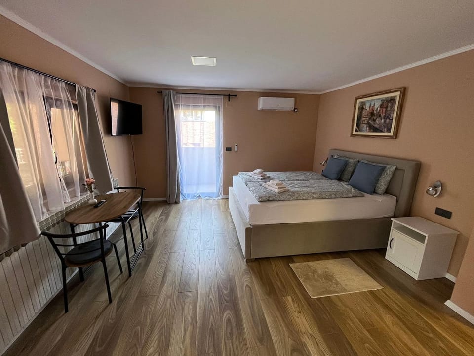 Guest House Lidia with Terrace & Free Parking Apartment in City of Zagreb