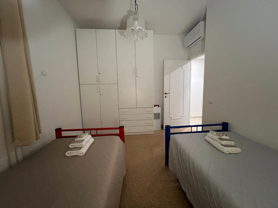 Laura Nest Apartment in Terracina