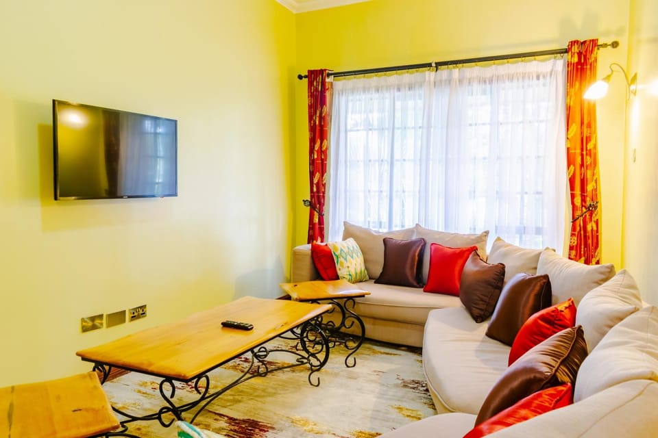 Communal lounge/ TV room