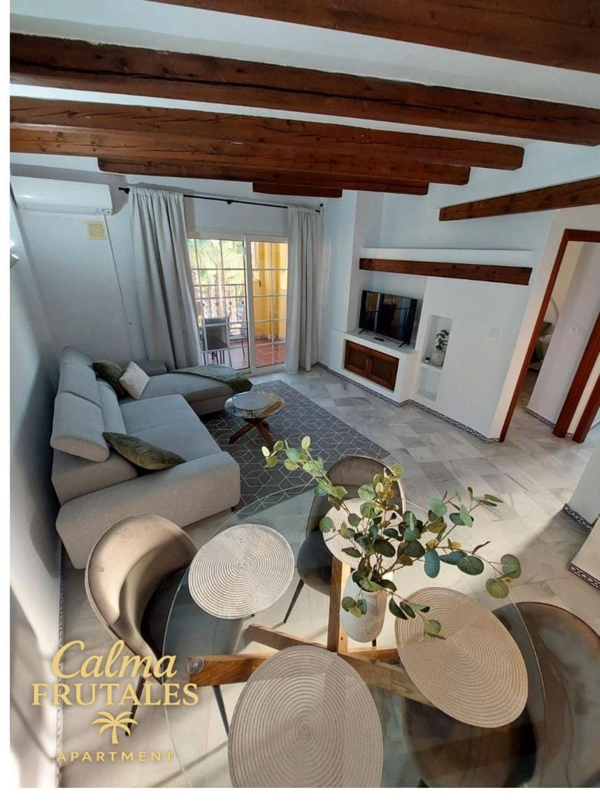 Communal lounge/ TV room, TV and multimedia, Living room, Seating area