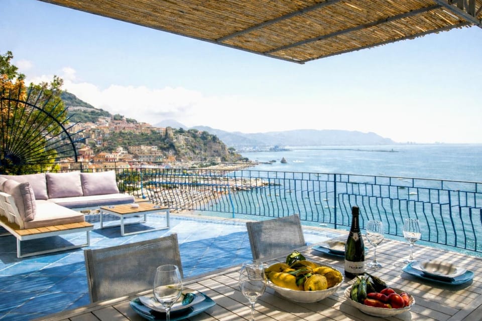 Summer, Balcony/Terrace, Balcony/Terrace, City view, City view, Landmark view, Landmark view, Mountain view, Mountain view, Sea view, Sea view