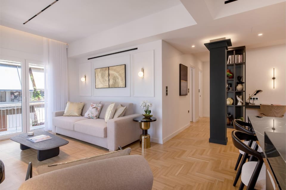Living room, Seating area, Dining area