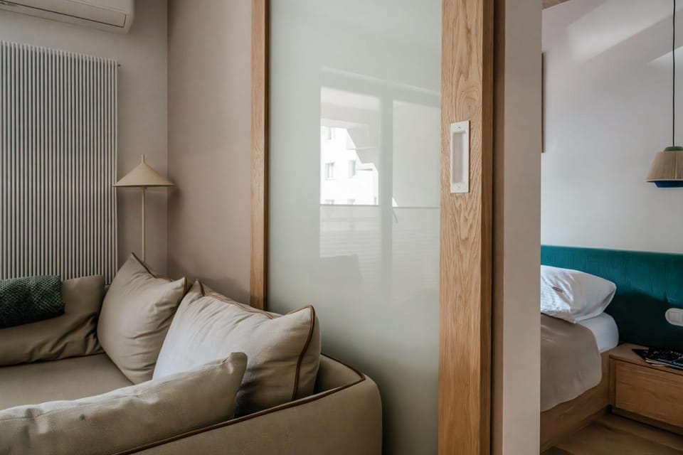 Seating area, Bedroom