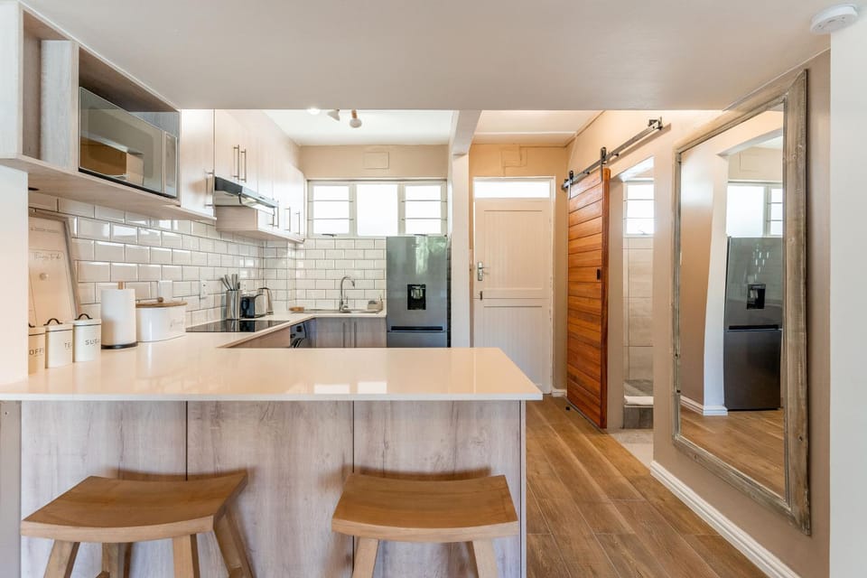 Fairmile 25 Apartment in Cape Town