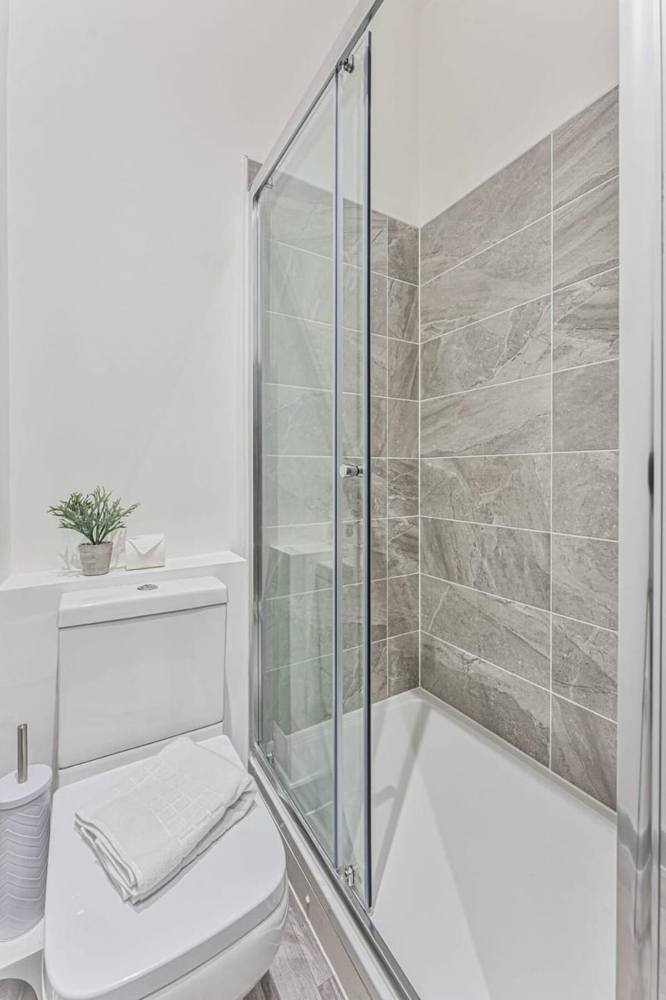 Modern & Cosy Budget 1 Bedroom Flat in Dudley Apartment in Stourbridge