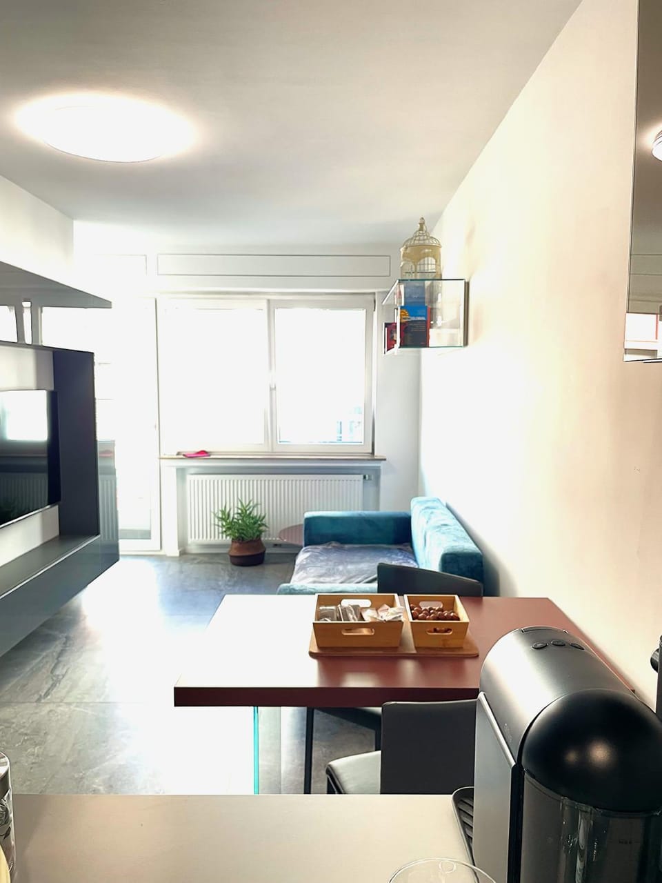 Living room, Dining area