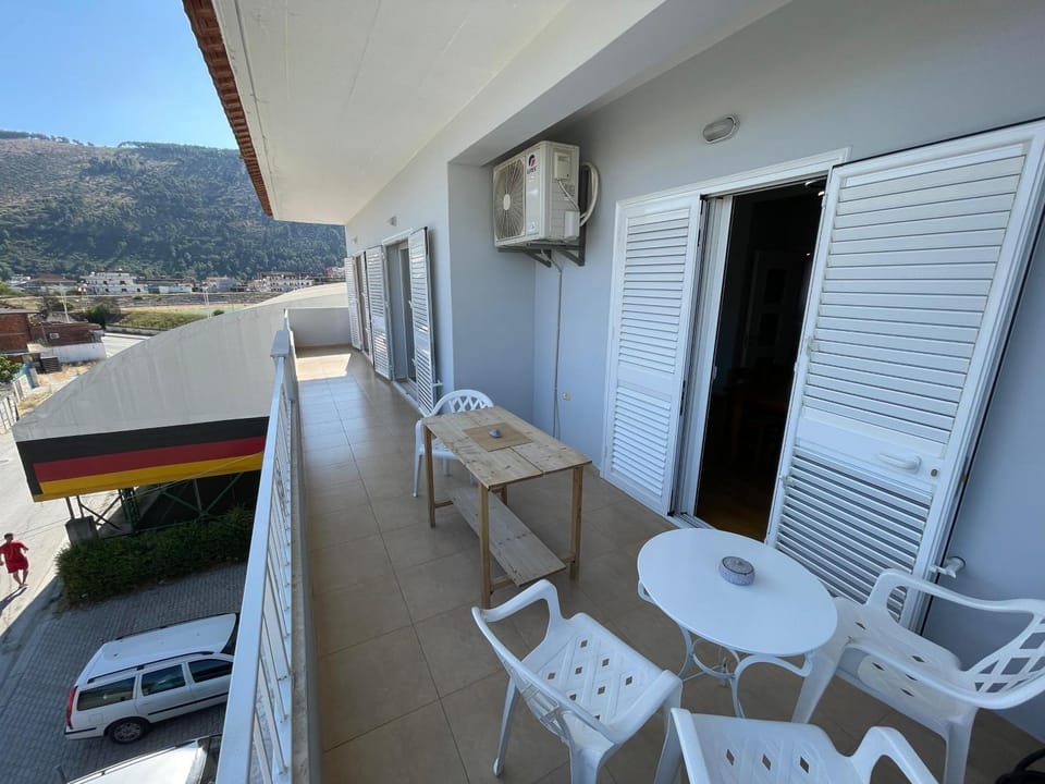 Property building, Day, Natural landscape, View (from property/room), Balcony/Terrace, Living room, Seating area, Mountain view