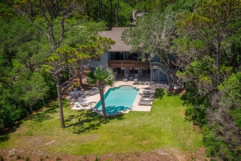 Natural landscape, Swimming pool
