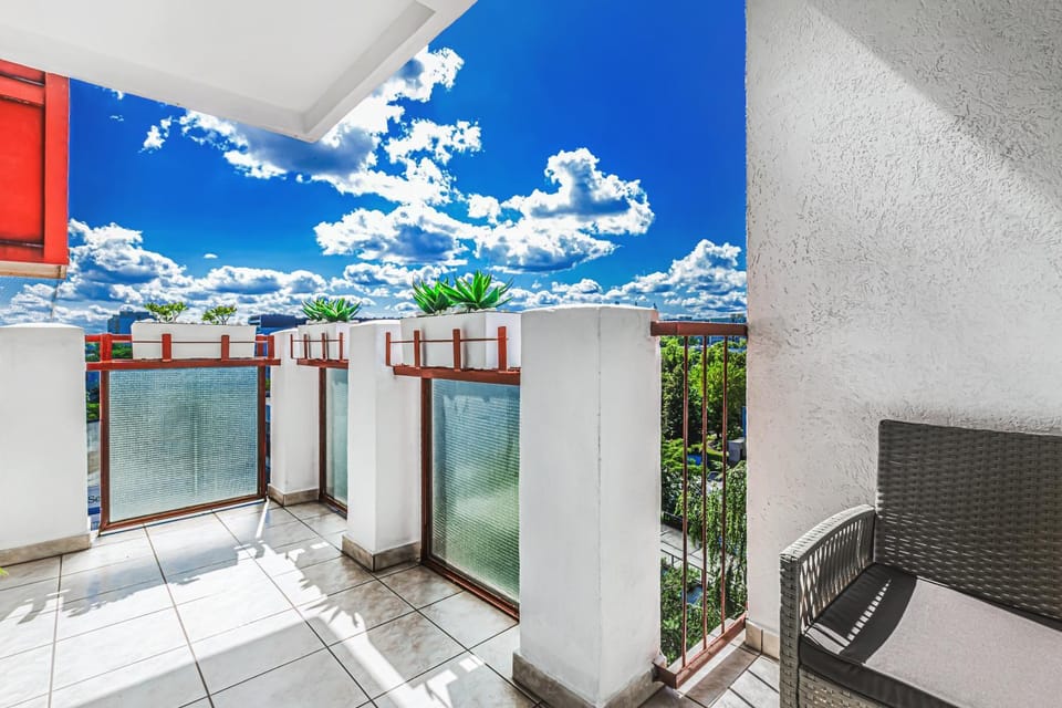 Komfortowy Apartament Jacuzzi & Balkon & 2 sypialnie Apartment in Wroclaw