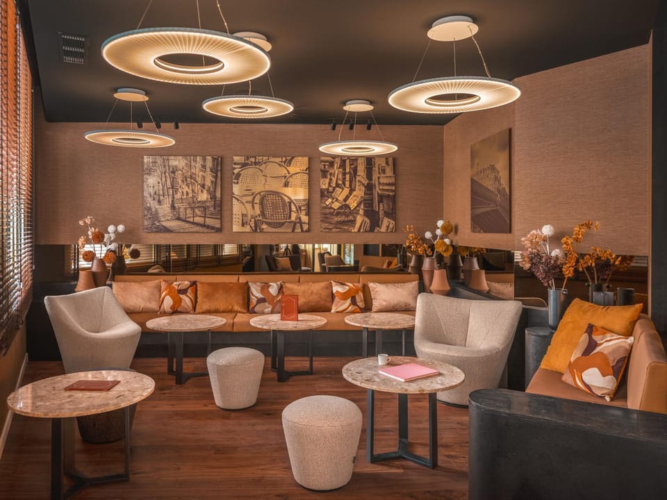 Lobby or reception, Seating area