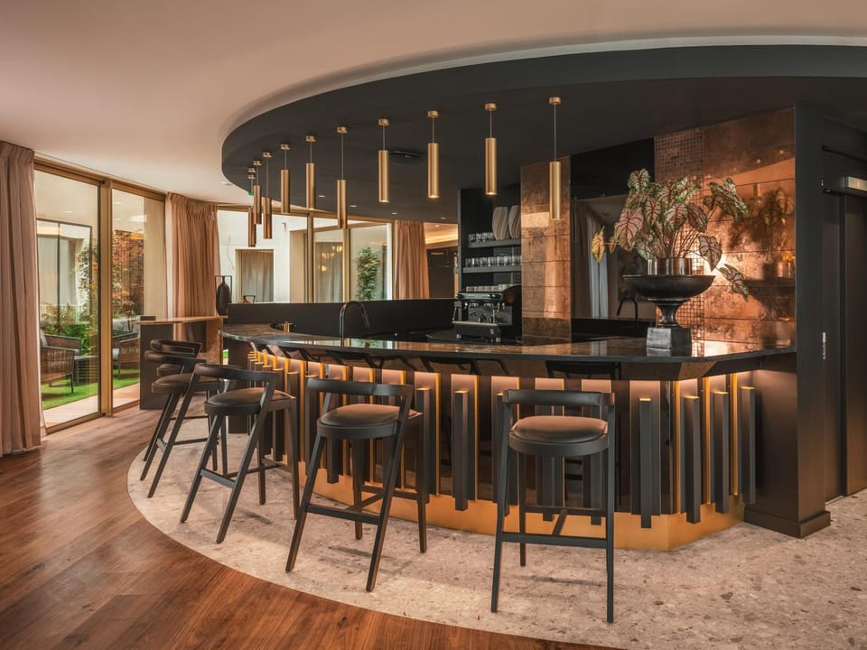 Lounge or bar
