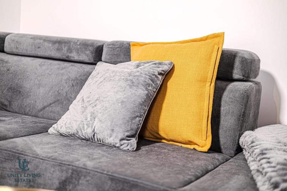 The Modern Suite 1BR Apartment Near Etihad Stadium & Coop Live Apartment in Manchester