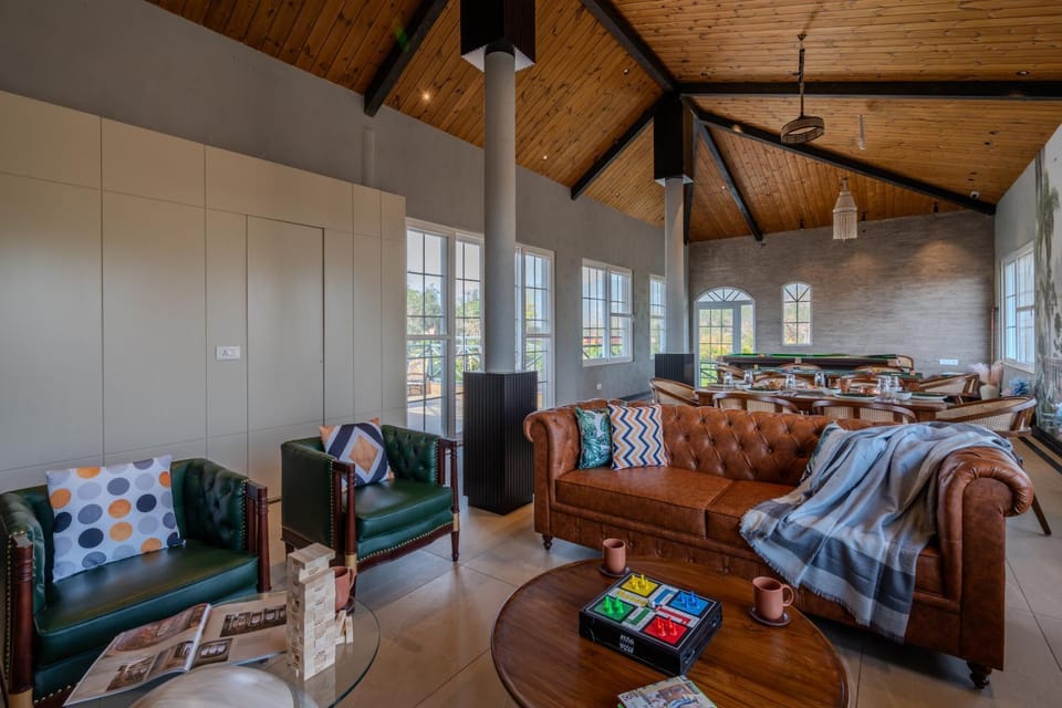 Living room, Photo of the whole room, Seating area