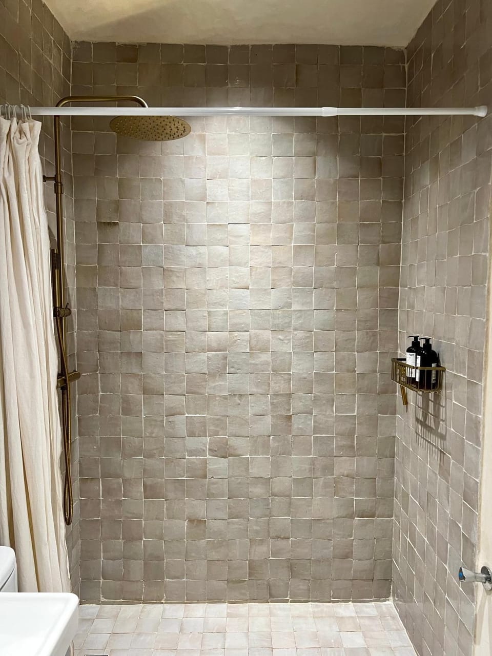 An Elegant apartment, Quiet Stay with Moroccan Touch Apartment in Casablanca-Settat