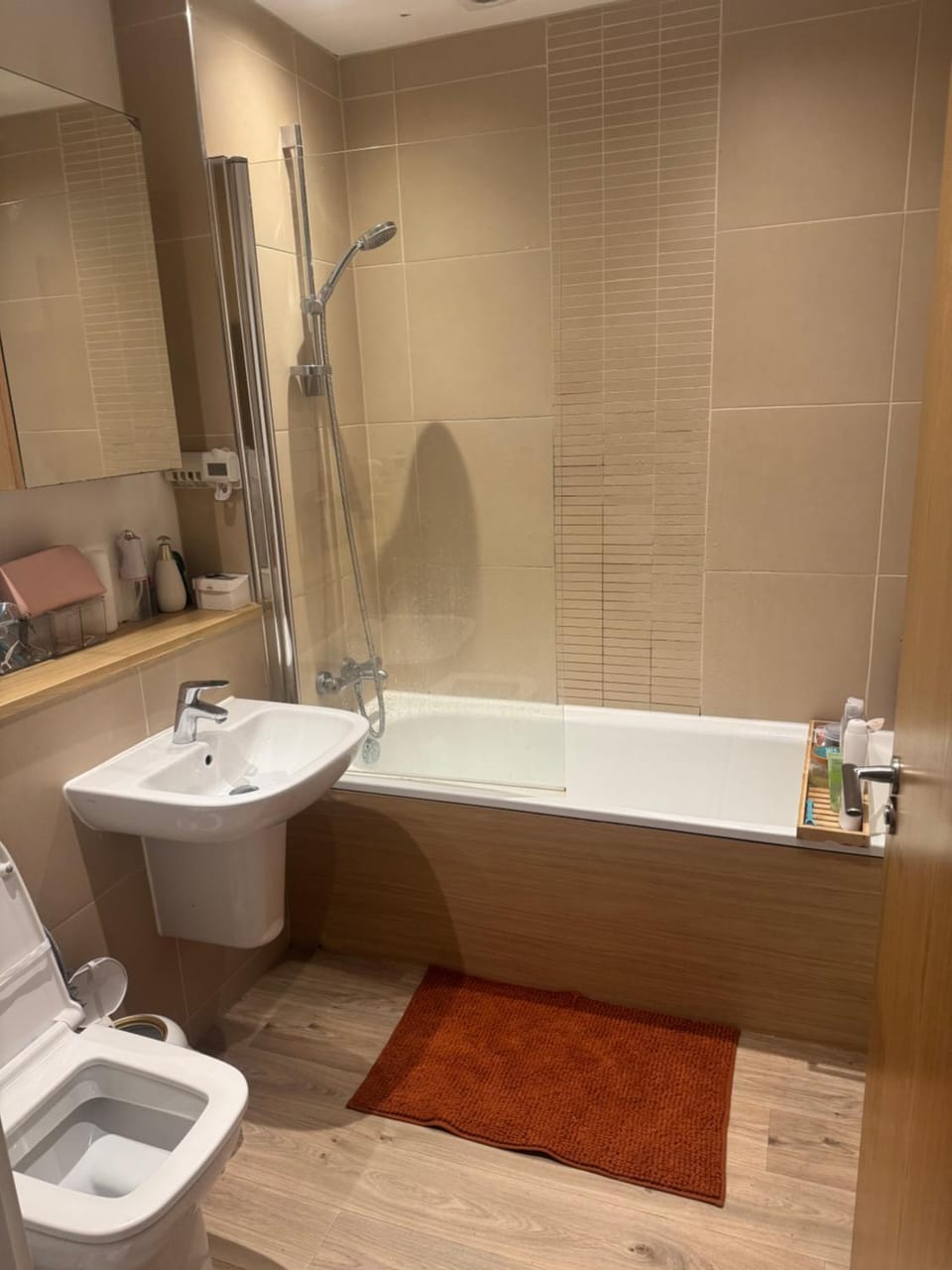 Bright and Spacious Double Room Vacation rental in Birmingham