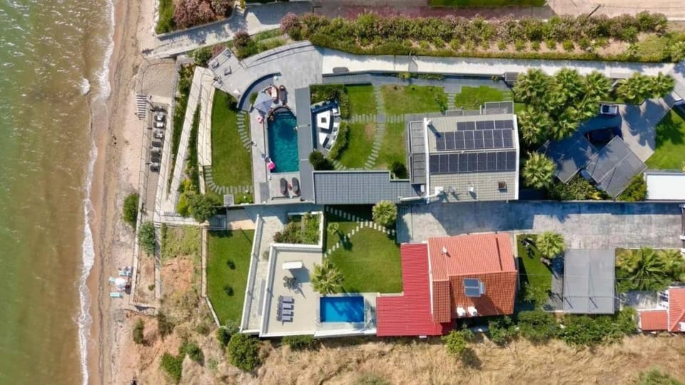 Anesi Beachfront Luxury Villa Villa in Halkidiki