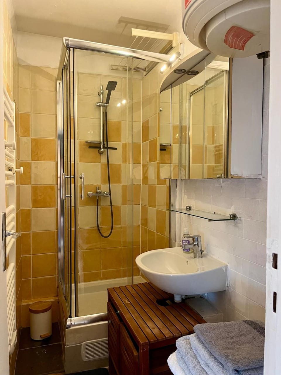 Nice studio in Paris 10th Apartment in Paris